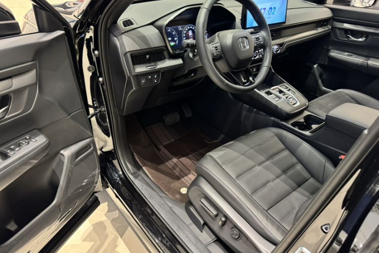Used Honda CR-V 2026 Model—Global 30-Year Glory Edition 2.0L e:HEV Two-Wheel-Drive Smart Enjoyment Version Interior 5