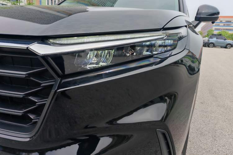 Used Honda CR-V 2026 Model—Global 30-Year Glory Edition 240TURBO Two-Wheel-Drive Dynamic Version Left Front Headlight