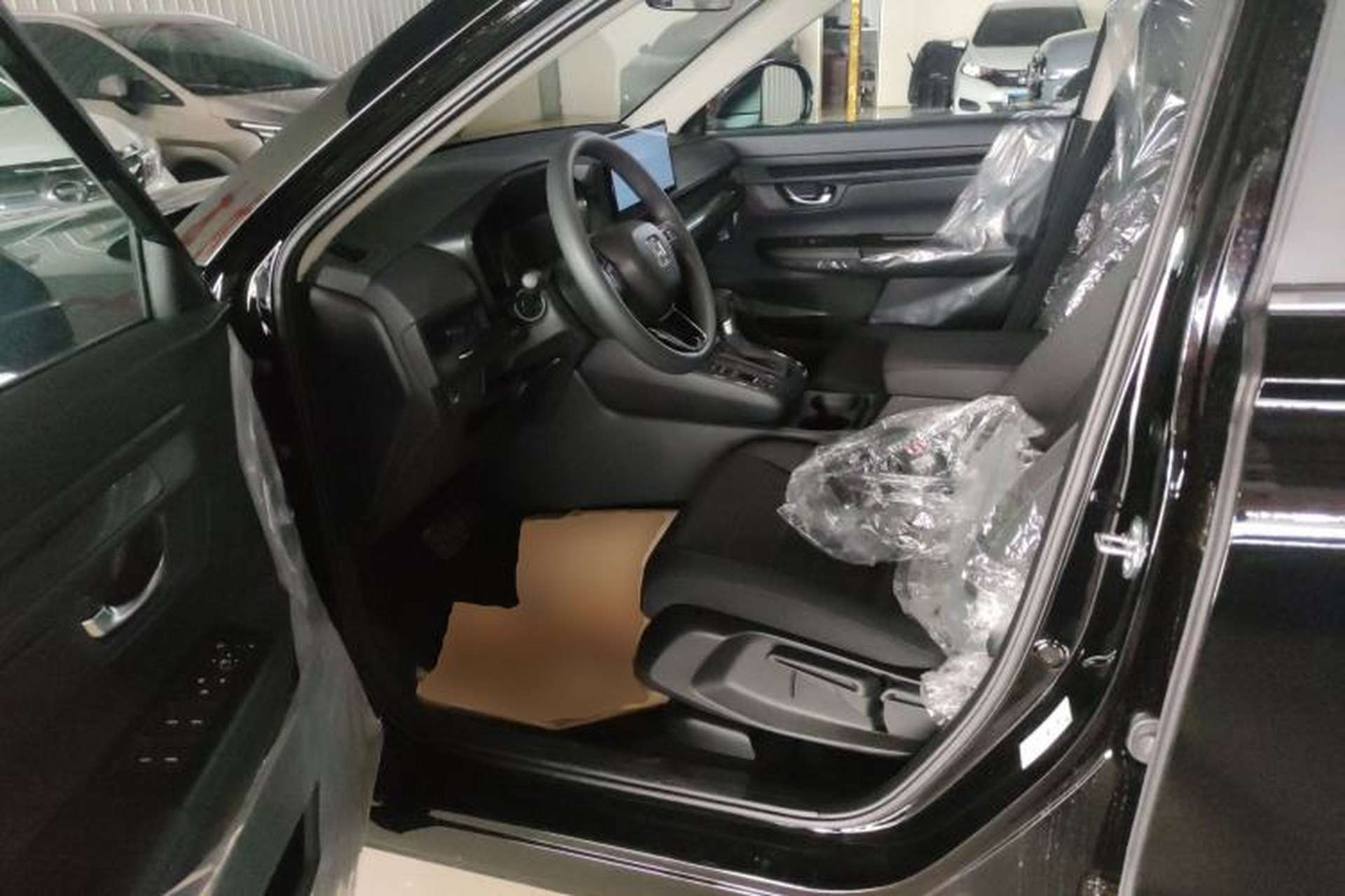 Used Honda CR-V 2026 Model—Global 30-Year Glory Edition 240TURBO Two-Wheel-Drive Dynamic Version Left Front Seat