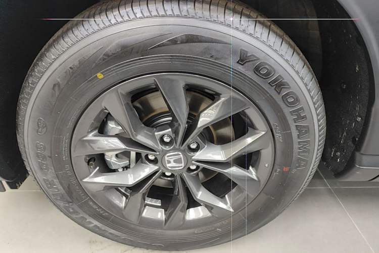 Used Honda CR-V 2026 Model—Global 30-Year Glory Edition 240TURBO Two-Wheel-Drive Dynamic Version Left Front Wheel Hub