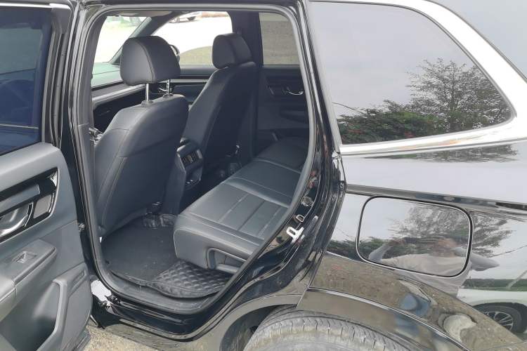 Used Honda CR-V 2026 Model—Global 30-Year Glory Edition 2.0L e:HEV Two-Wheel-Drive Smart Comfort Version Left Rear Seat