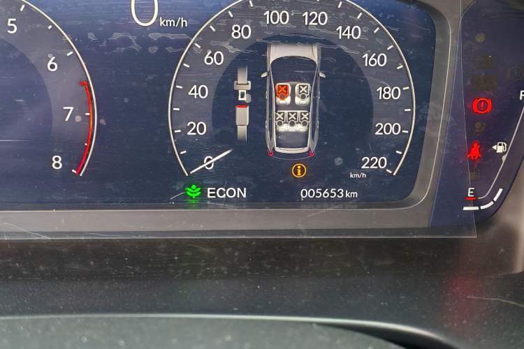 Used Honda CR-V 2026 Model—Global 30-Year Glory Edition 240TURBO Two-Wheel-Drive Dynamic Version Odometer Close Up
