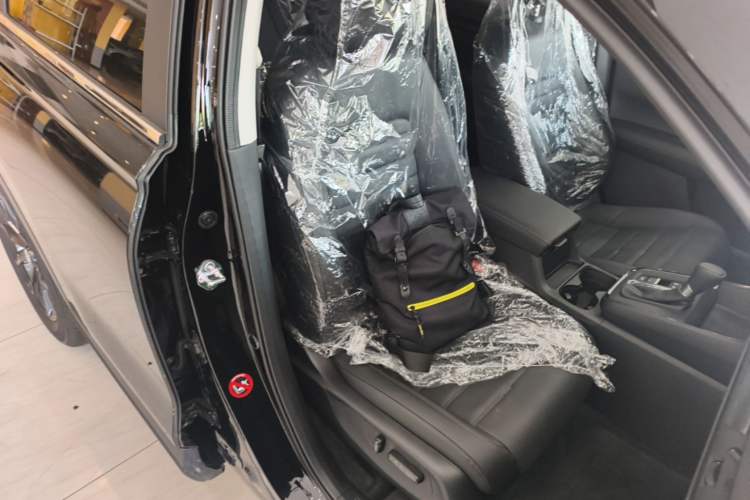 Used Honda CR-V 2026 Global 30th Anniversary Model 240TURBO Two-Wheel-Drive Fashion 5-Seater Edition Right Front Seat