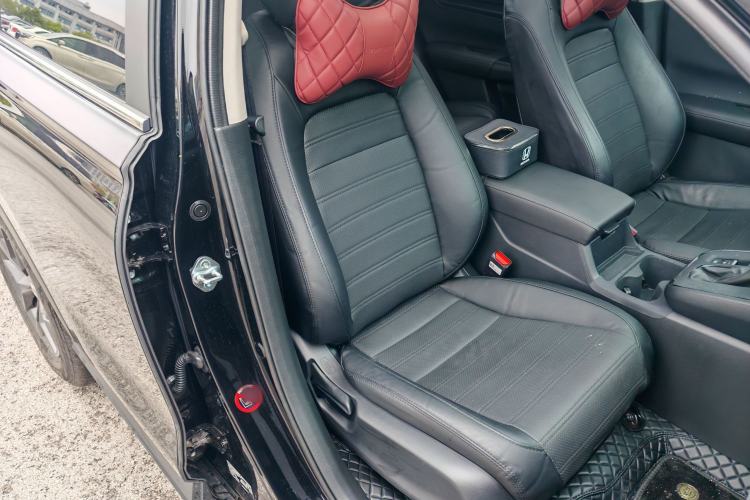 Used Honda CR-V 2026 Model—Global 30-Year Glory Edition 240TURBO Two-Wheel-Drive Dynamic Version Right Front Seat