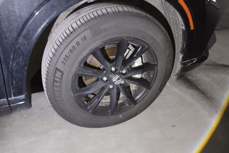 Used Honda CR-V 2026 Model—Global 30-Year Glory Edition 2.0L e:HEV Two-Wheel-Drive Smart Comfort Version Right Front Wheel Hub