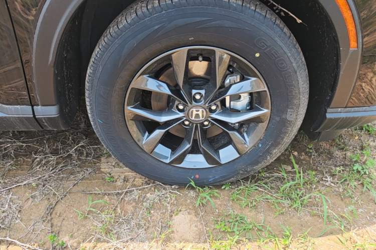 Used Honda CR-V 2026 Model—Global 30-Year Glory Edition 240TURBO Two-Wheel-Drive Dynamic Version Right Front Wheel Hub