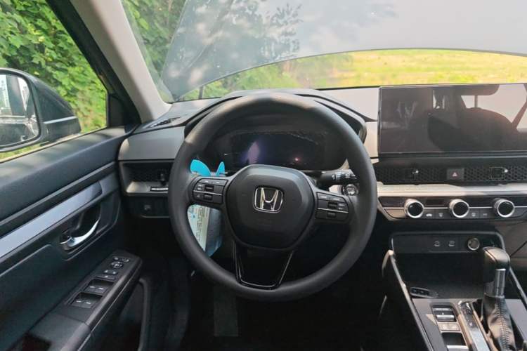 Used Honda CR-V 2026 Model—Global 30-Year Glory Edition 240TURBO Two-Wheel-Drive Dynamic Version Steering Wheel