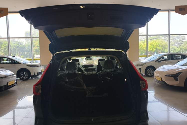 Used Honda CR-V 2026 Global 30th Anniversary Model 240TURBO Two-Wheel-Drive Fashion 5-Seater Edition Trunk