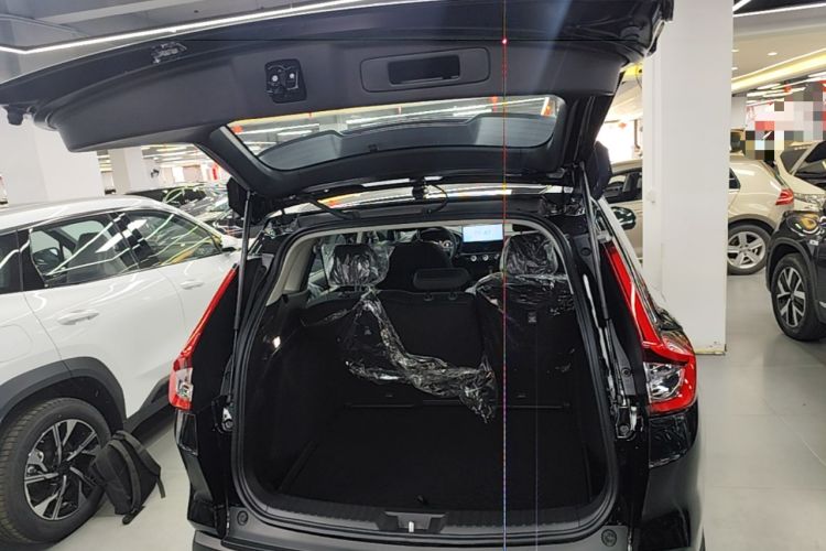 Used Honda CR-V 2026 Model—Global 30-Year Glory Edition 240TURBO Two-Wheel-Drive Dynamic Version Trunk