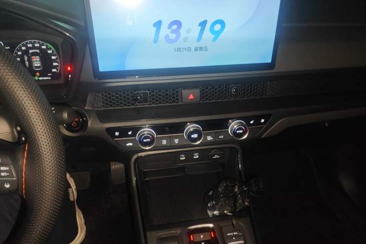 Used Honda CR-V 2026 Global 30th Anniversary Model 2.0L e:HEV All-Wheel-Drive Smart Enjoyment Edition Audio And AC Panel