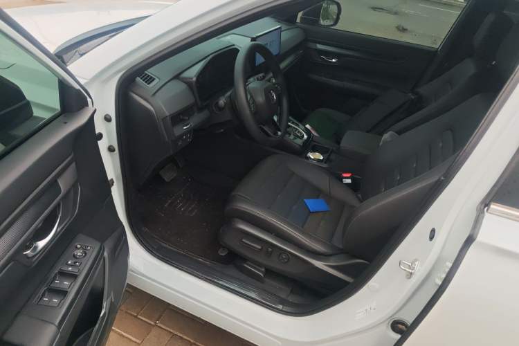 Used Honda CR-V 2026 Model—Global 30-Year Glory Edition 2.0L e:HEV Two-Wheel-Drive Smart Enjoyment Version Driver Seat