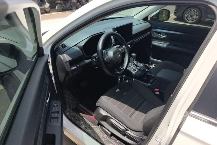 Used Honda CR-V 2026 Model—Global 30-Year Glory Edition 240TURBO Two-Wheel-Drive Dynamic Version Driver Seat