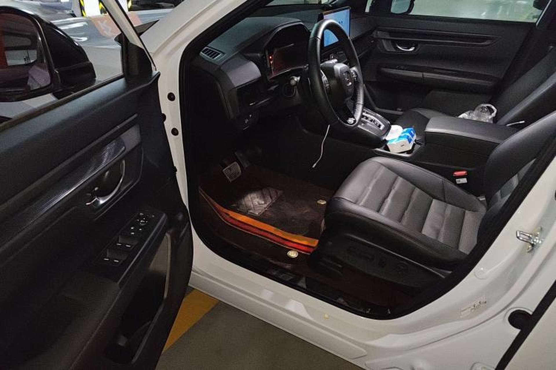 Used Honda CR-V 2026 Model—Global 30-Year Glory Edition 2.0L e:HEV Two-Wheel-Drive Smart Enjoyment Version Driver Seat