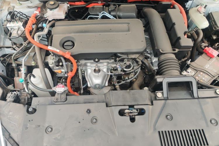Used Honda CR-V 2026 Model—Global 30-Year Glory Edition 2.0L e:HEV Two-Wheel-Drive Smart Enjoyment Version Engine Bay
