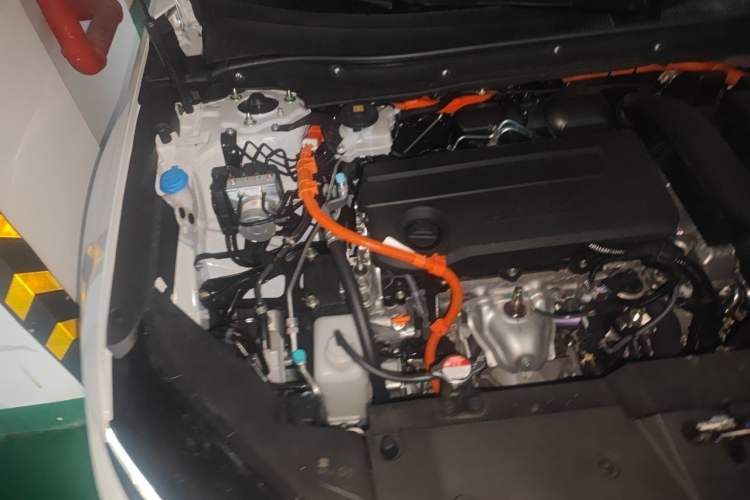 Used Honda CR-V 2026 Global 30th Anniversary Model 2.0L e:HEV All-Wheel-Drive Smart Enjoyment Edition Engine Bay Right