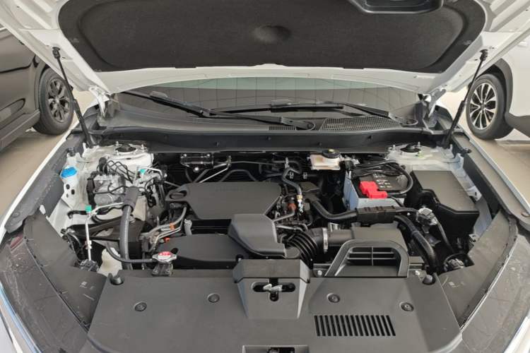Used Honda CR-V 2026 Model—Global 30-Year Glory Edition 240TURBO Two-Wheel-Drive Dynamic Version Engine Bay