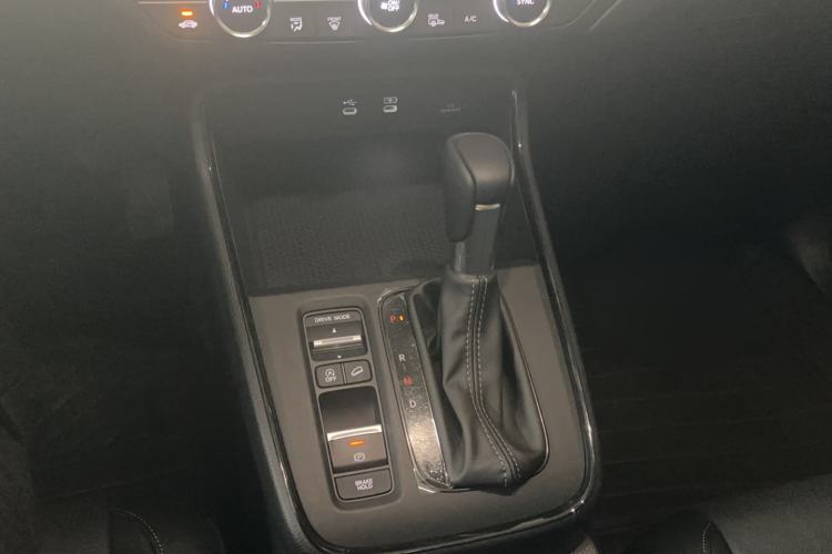 Used Honda CR-V 2026 Model—Global 30-Year Glory Edition 240TURBO Two-Wheel-Drive Smart Leading Version Gear Lever
