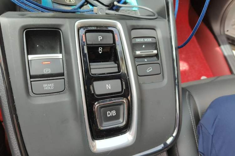 Used Honda CR-V 2026 Model—Global 30-Year Glory Edition 2.0L e:HEV Two-Wheel-Drive Smart Enjoyment Version Gear Lever