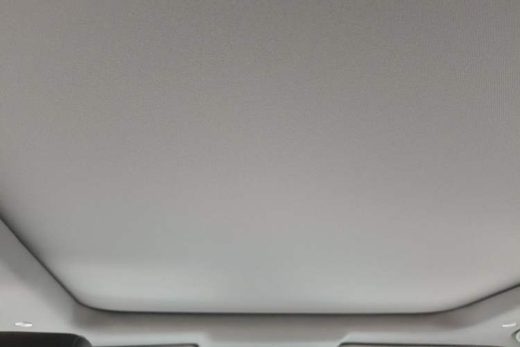 Used Honda CR-V 2026 Model—Global 30-Year Glory Edition 2.0L e:HEV Two-Wheel-Drive Smart Enjoyment Version Headliner
