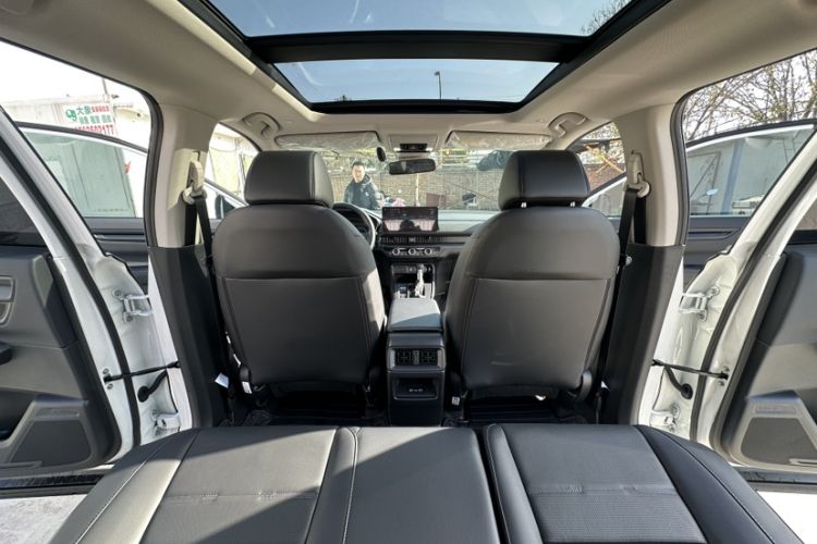 Used Honda CR-V 2026 Model—Global 30-Year Glory Edition 240TURBO Two-Wheel-Drive Smart Leading Version Interior 2