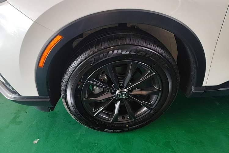 Used Honda CR-V 2026 Global 30th Anniversary Model 240TURBO Two-Wheel-Drive Fashion 5-Seater Edition Left Front Wheel Hub