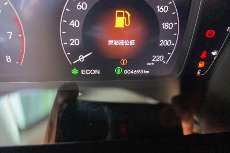 Used Honda CR-V 2026 Model—Global 30-Year Glory Edition 240TURBO Two-Wheel-Drive Dynamic Version Odometer Close Up