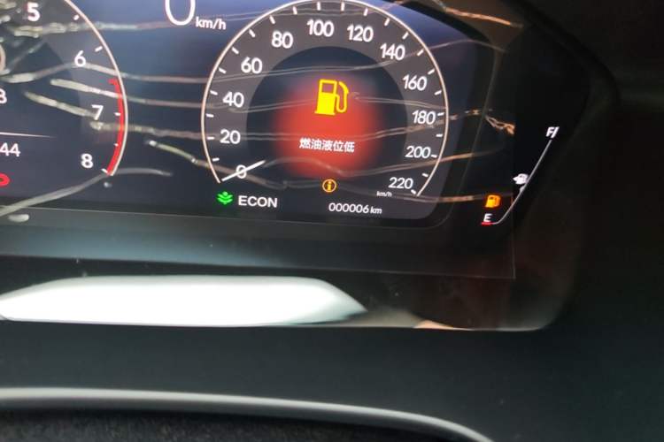 Used Honda CR-V 2026 Model—Global 30-Year Glory Edition 240TURBO Two-Wheel-Drive Dynamic Version Odometer Close Up