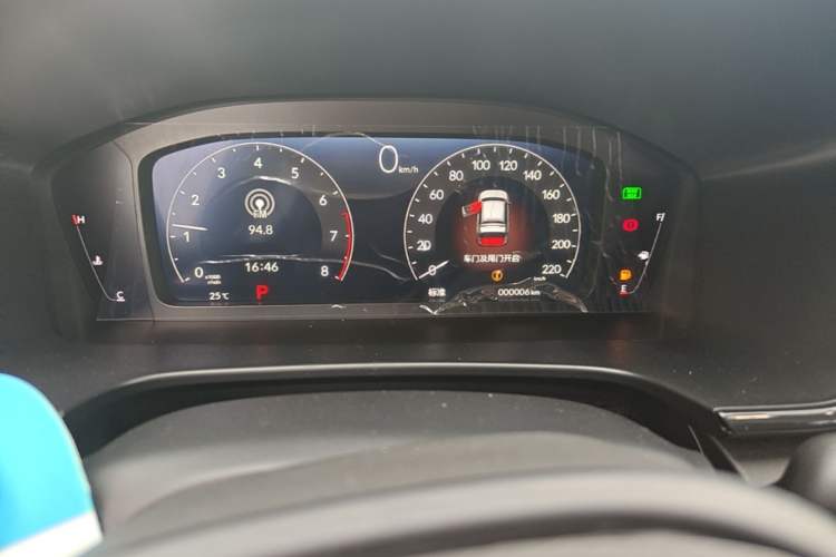 Used Honda CR-V 2026 Model—Global 30-Year Glory Edition 240TURBO Two-Wheel-Drive Dynamic Version Odometer Close Up