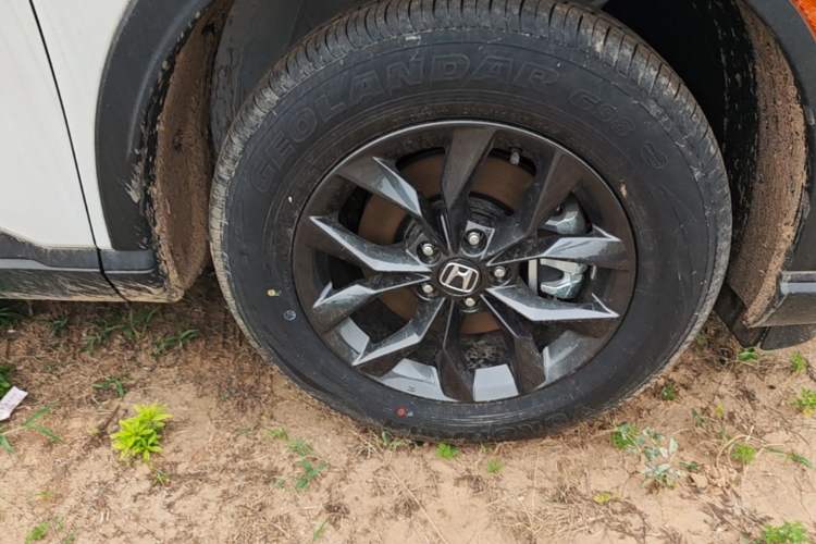 Used Honda CR-V 2026 Model—Global 30-Year Glory Edition 240TURBO Two-Wheel-Drive Dynamic Version Right Front Wheel Hub