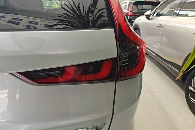 Used Honda CR-V 2026 Model—Global 30-Year Glory Edition 2.0L e:HEV Two-Wheel-Drive Smart Comfort Version Right Rear Taillight