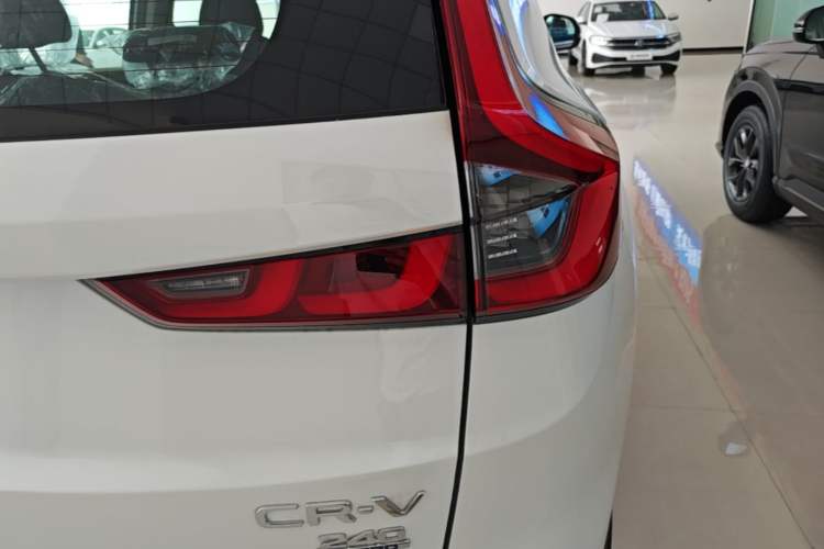 Used Honda CR-V 2026 Model—Global 30-Year Glory Edition 240TURBO Two-Wheel-Drive Dynamic Version Right Rear Taillight