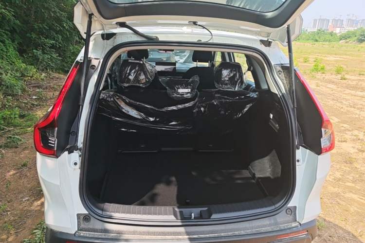 Used Honda CR-V 2026 Model—Global 30-Year Glory Edition 240TURBO Two-Wheel-Drive Dynamic Version Trunk