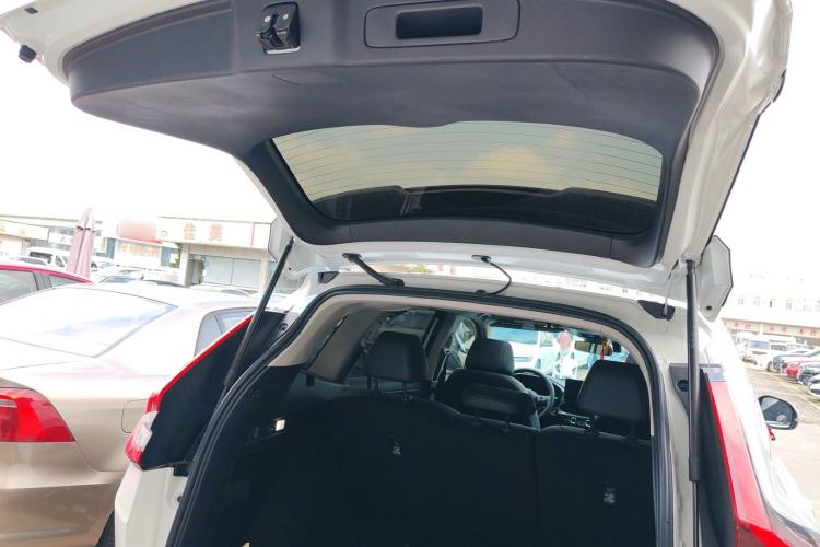 Used Honda CR-V 2026 Global 30th Anniversary Model 240TURBO Two-Wheel-Drive Fashion 5-Seater Edition Trunk