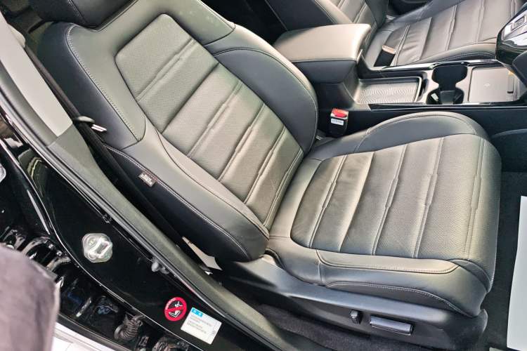 Used Honda CR-V New Energy 2021 Rui Hybrid e+ 2.0L Zhiya Edition Right Front Seat