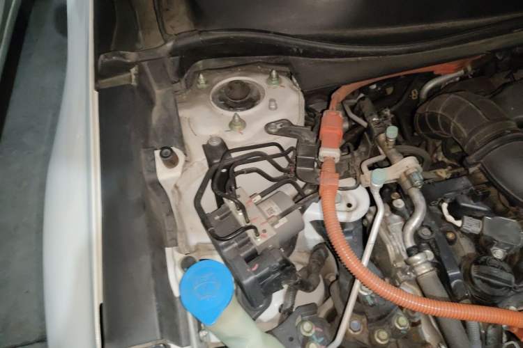 Used Honda CR-V New Energy 2021 Rui Hybrid e+ 2.0L Zhiya Edition Engine Bay Right