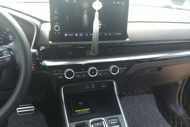 Used Honda CR-V New Energy 2023 2.0L ePHEV Luxury Edition Audio And AC Panel