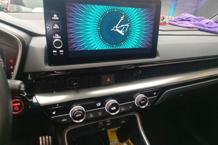 Used Honda CR-V New Energy 2023 2.0L ePHEV Luxury Edition Audio And AC Panel