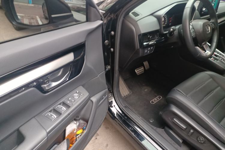 Used Honda CR-V New Energy 2023 2.0L ePHEV Luxury Edition Driver Seat