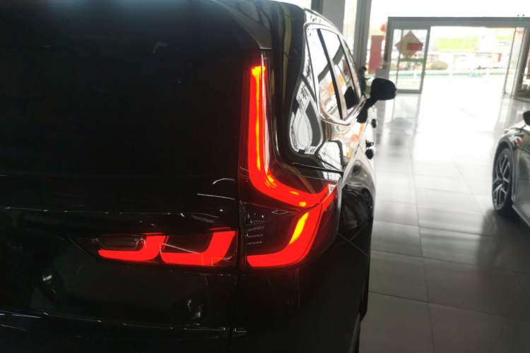 Used Honda CR-V New Energy 2023 2.0L ePHEV Flagship Edition Exterior 3