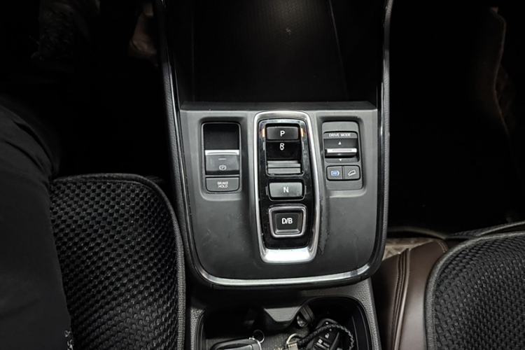Used Honda CR-V New Energy 2023 2.0L ePHEV Flagship Edition Interior 3