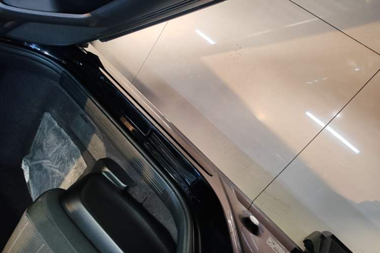 Used Honda CR-V New Energy 2023 2.0L ePHEV Flagship Edition Right Side Sill