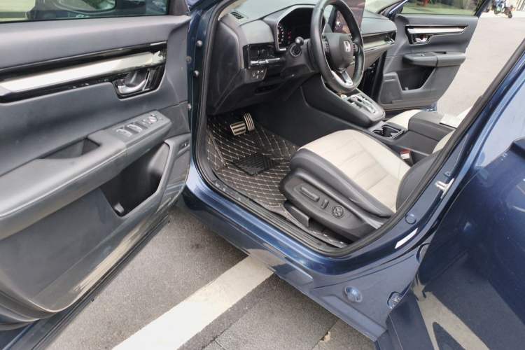Used Honda CR-V New Energy 2023 2.0L ePHEV Luxury Edition Driver Seat