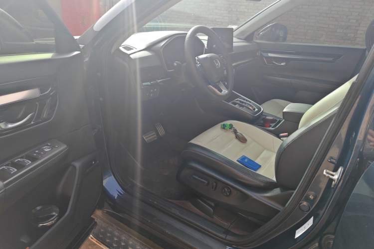 Used Honda CR-V New Energy 2023 2.0L ePHEV Luxury Edition Driver Seat