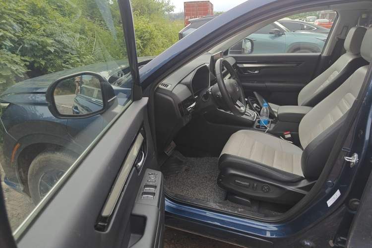 Used Honda CR-V New Energy 2023 2.0L ePHEV Luxury Edition Driver Seat