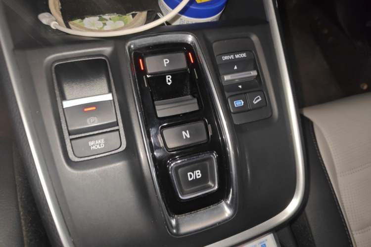 Used Honda CR-V New Energy 2023 2.0L ePHEV Luxury Edition Gear Lever