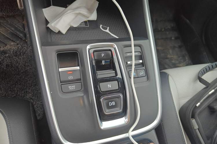 Used Honda CR-V New Energy 2023 2.0L ePHEV Luxury Edition Gear Lever
