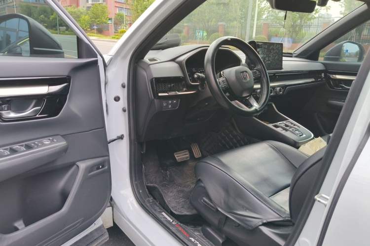 Used Honda CR-V New Energy 2023 2.0L ePHEV Luxury Edition Driver Seat