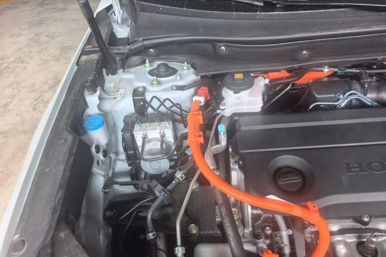 Used Honda CR-V New Energy 2023 2.0L ePHEV Luxury Edition Engine Bay Right