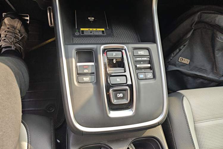 Used Honda CR-V New Energy 2023 2.0L ePHEV Flagship Edition Gear Lever