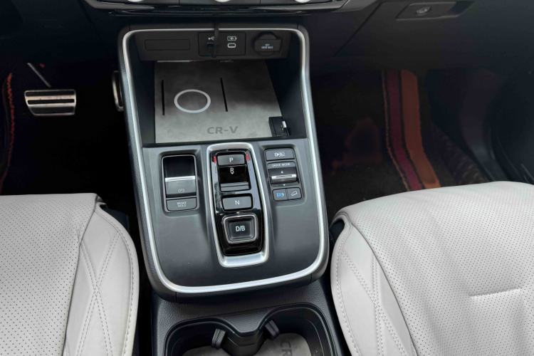 Used Honda CR-V New Energy 2023 2.0L ePHEV Flagship Edition Interior 8